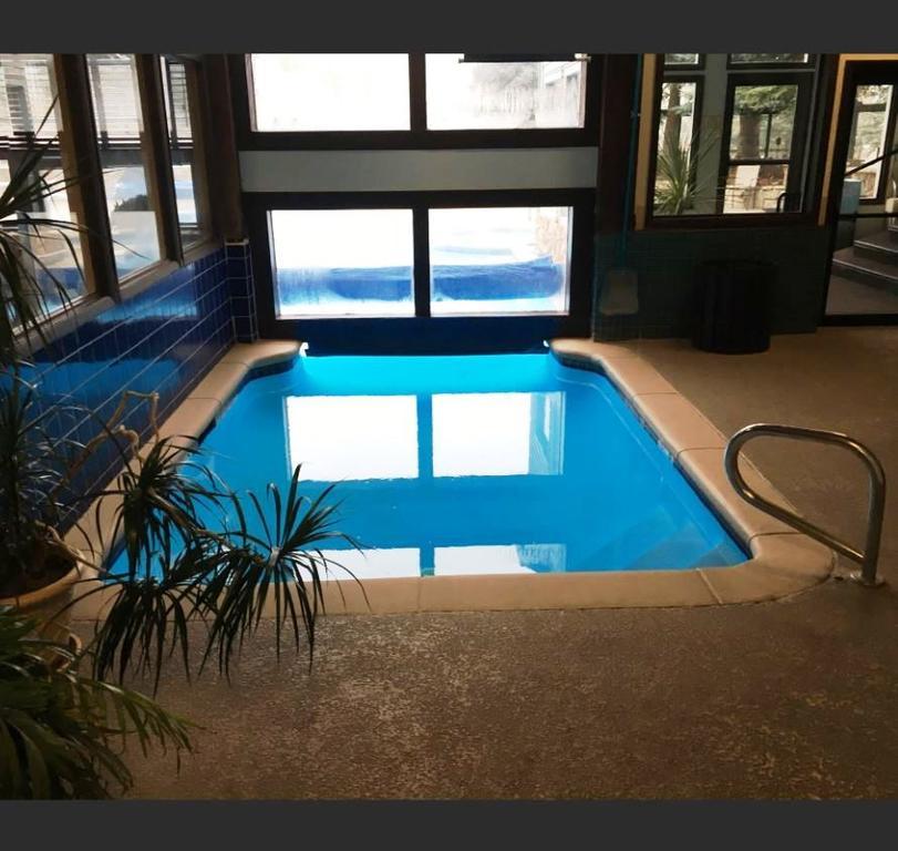 Falcon Point エイボン エクステリア 写真